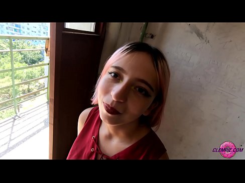❤️ Ikasle sentsuak arrotz bat zurrupatzen du kanpoaldean - Cum On His Face ❤️ Porno fb %eu.fullpornercom.ruan ☑